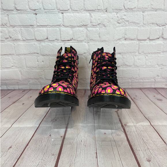 Dr.Martens 1460 Pink Leopard Hydro Leather Lace Up Boots Girls Youth Size 3 - Picture 5 of 11